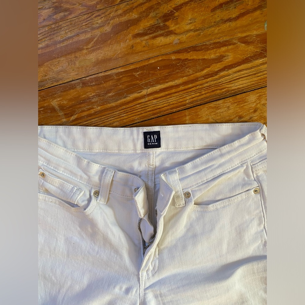 GAP white skinny Jeans